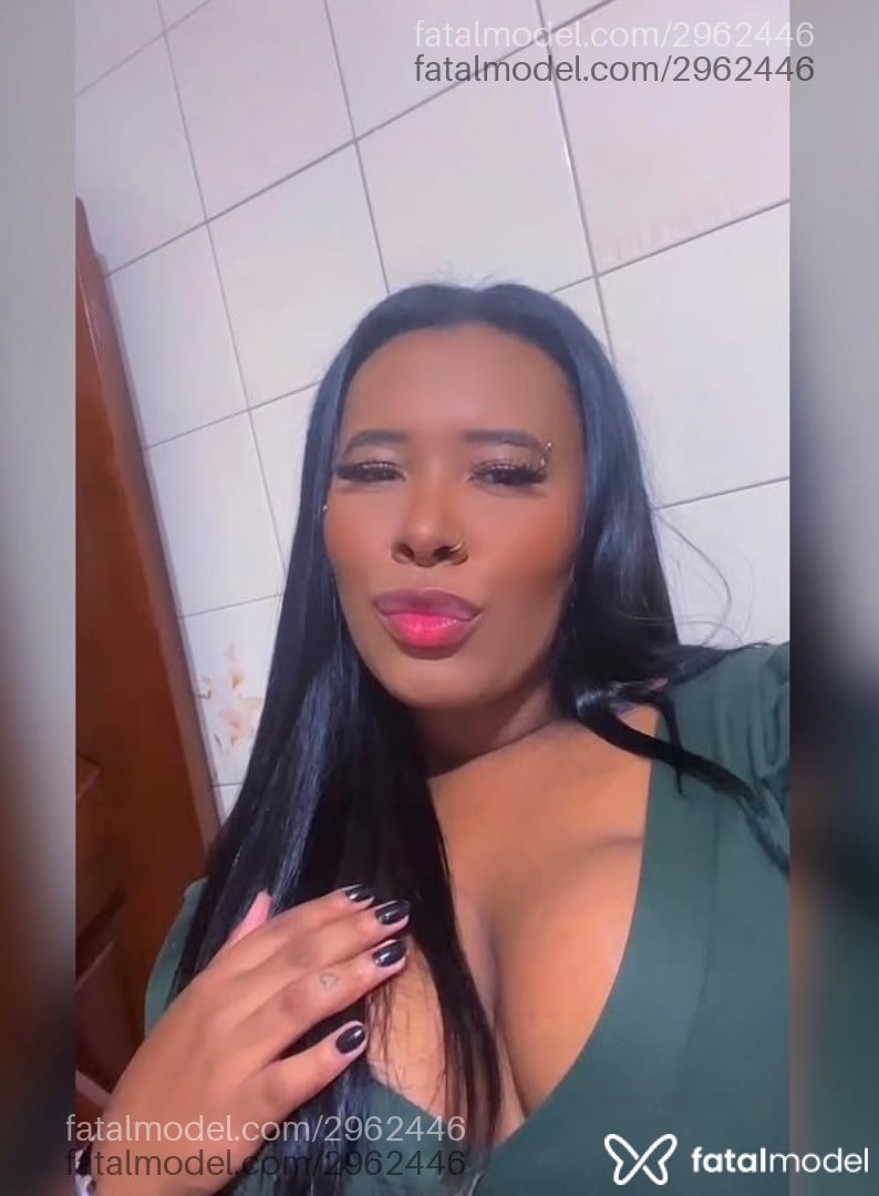 Acompanhante mulher morena (o) de olhos castanhos - Bárbara