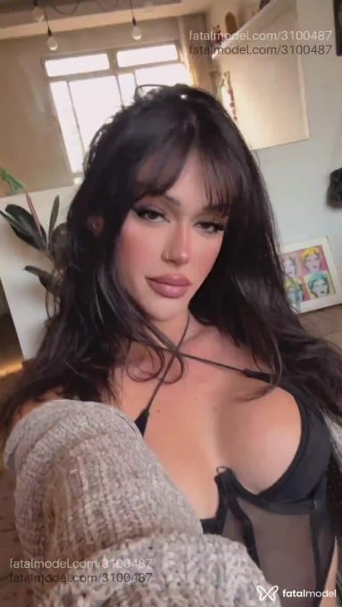 Acompanhante mulher trans morena (o) de olhos castanhos em Belo Horizonte - Isabella