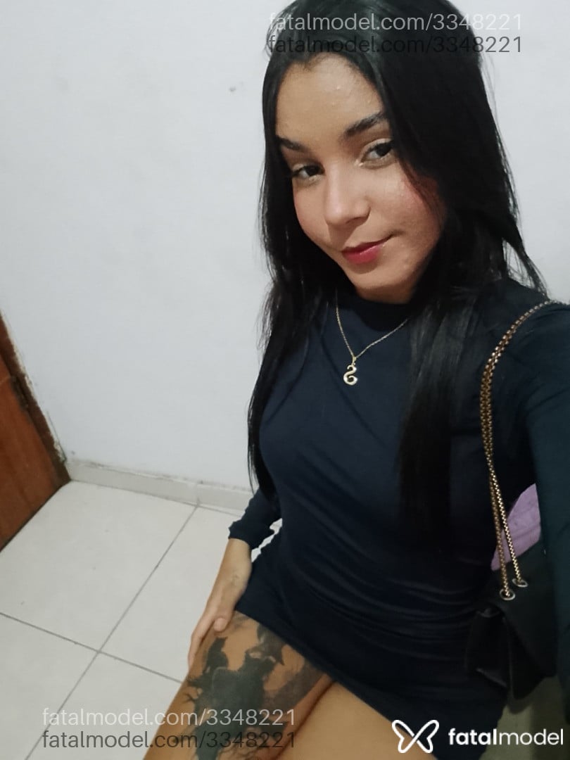 Acompanhante mulher morena (o) de olhos castanhos - Safira