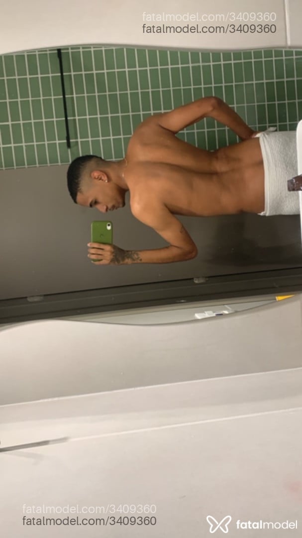 Acompanhante homem morena (o) de olhos pretos - Davi Barbosa