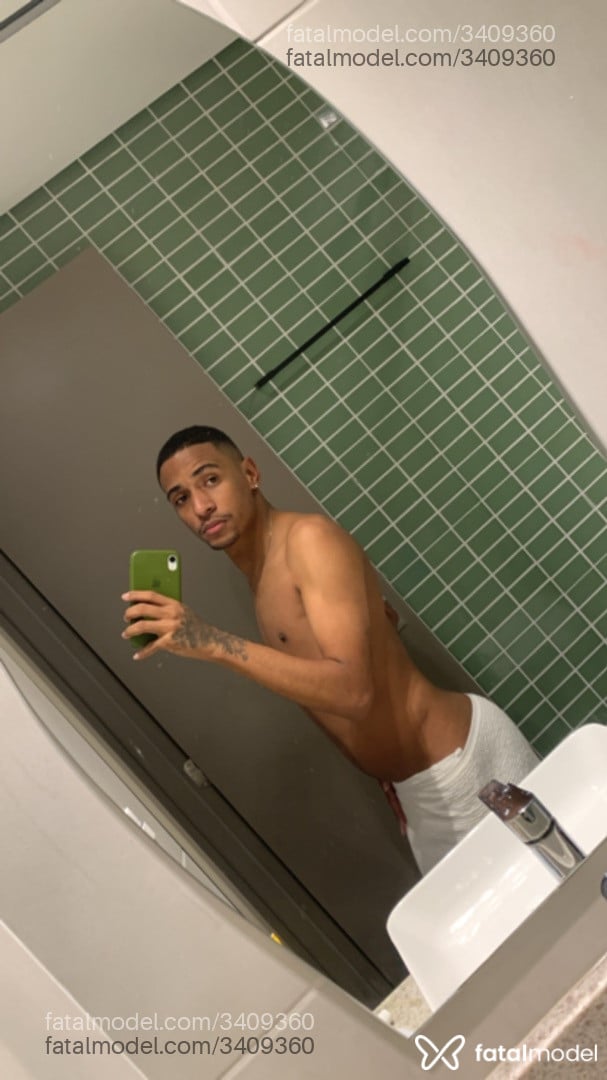 Acompanhante homem morena (o) de olhos pretos - Davi Barbosa