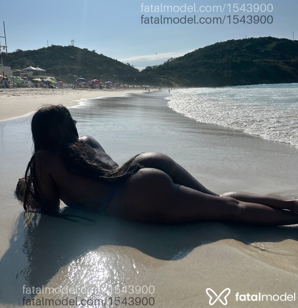 Acompanhante mulher com cabelo castanho de olhos castanhos - Paty