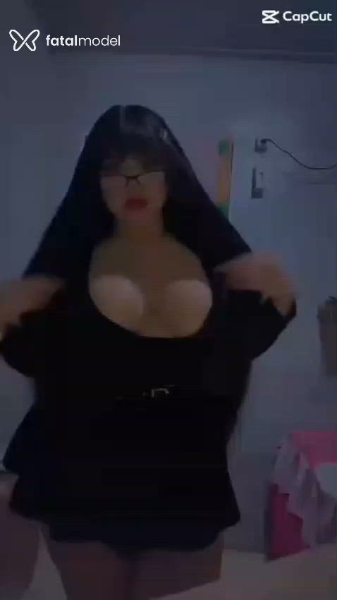 Acompanhante mulher morena (o) de olhos castanhos - Eduarda Acompanhante mulher morena (o) de olhos castanhos - Eduarda
