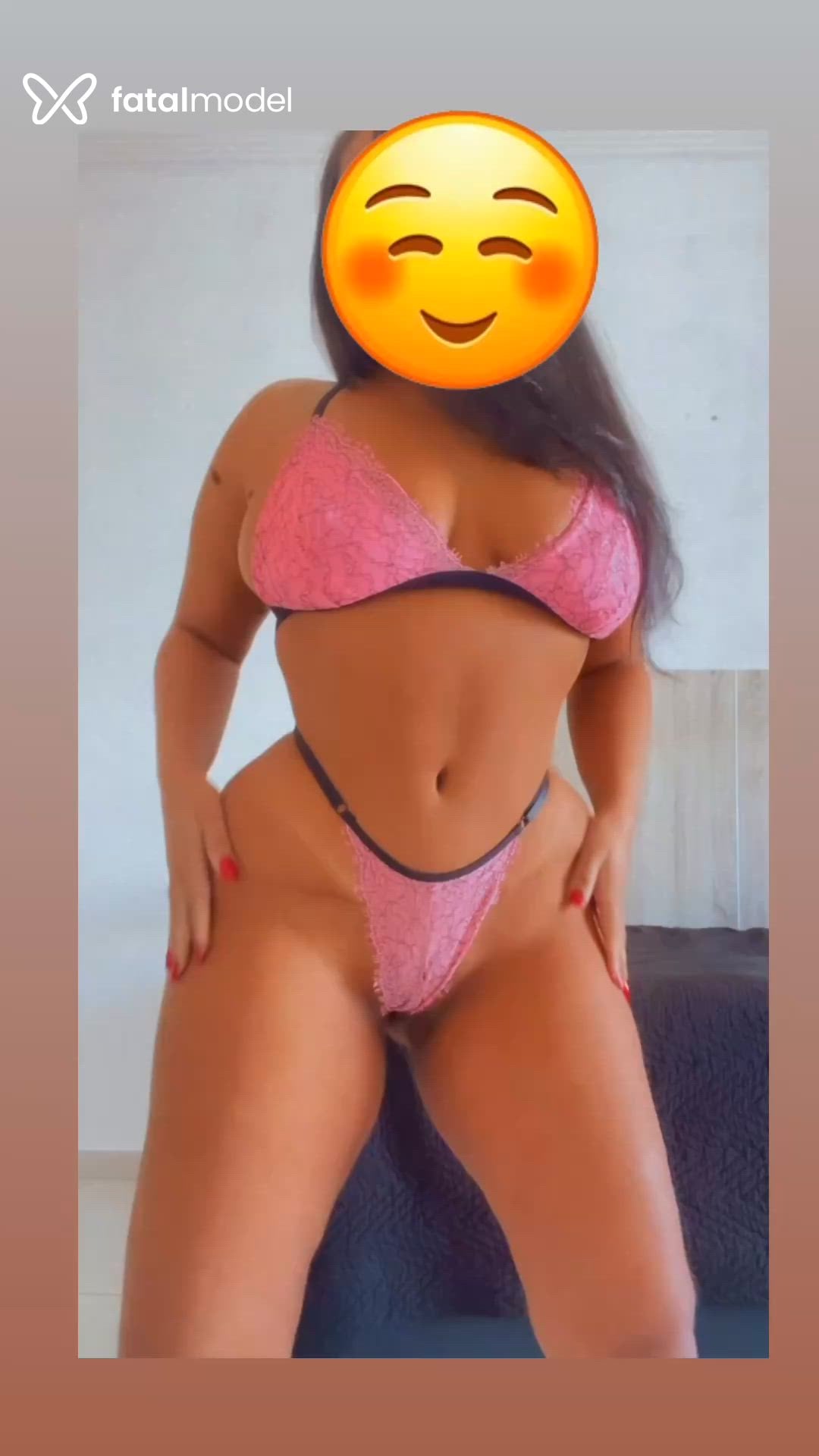 Acompanhante mulher com cabelo castanho de olhos castanhos - Sarah Queiroz Acompanhante mulher com cabelo castanho de olhos castanhos - Sarah Queiroz