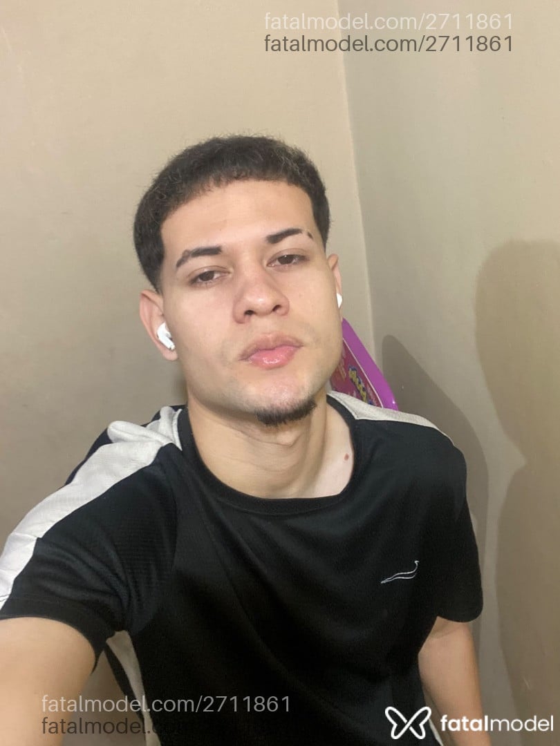Acompanhante homem morena (o) de olhos castanhos - Cleuson Ribeiro