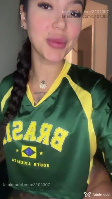 Acompanhante mulher morena (o) de olhos pretos em Balneário Camboriú - ônix
