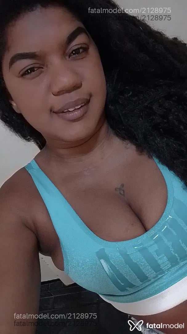 Acompanhante mulher morena (o) de olhos pretos - Isabella