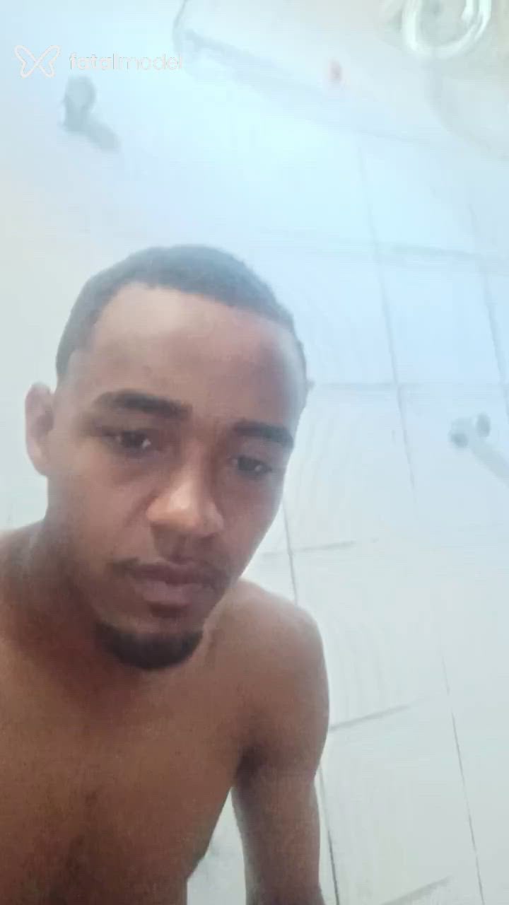 Acompanhante homem morena (o) de olhos pretos - Adeylton Acompanhante homem morena (o) de olhos pretos - Adeylton