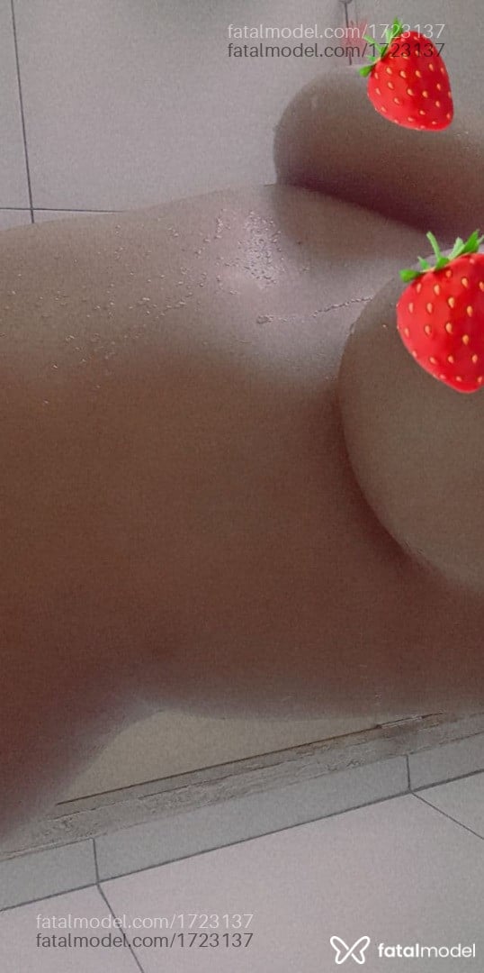 Acompanhante mulher morena (o) de olhos castanhos - Aninha Eiraus