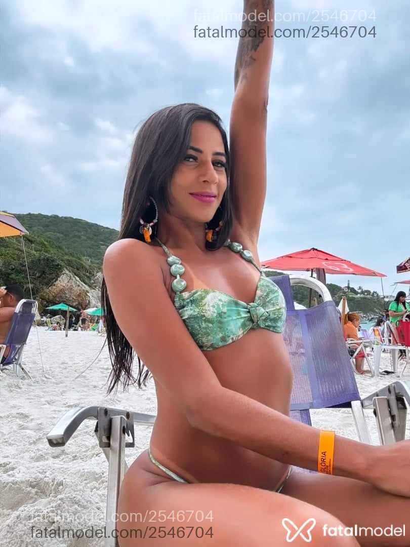 Acompanhante mulher morena (o) de olhos pretos - Thainara