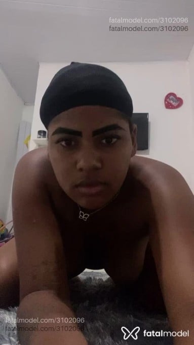 Acompanhante mulher morena (o) de olhos castanhos em Virtual - Sabrina