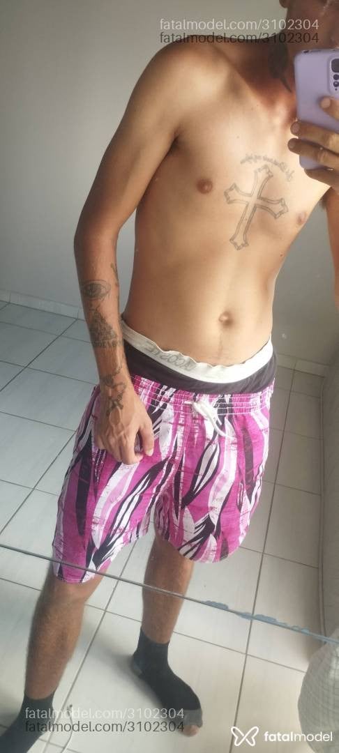 Acompanhante homem morena (o) de olhos verdes em Balneário Camboriú - Rique