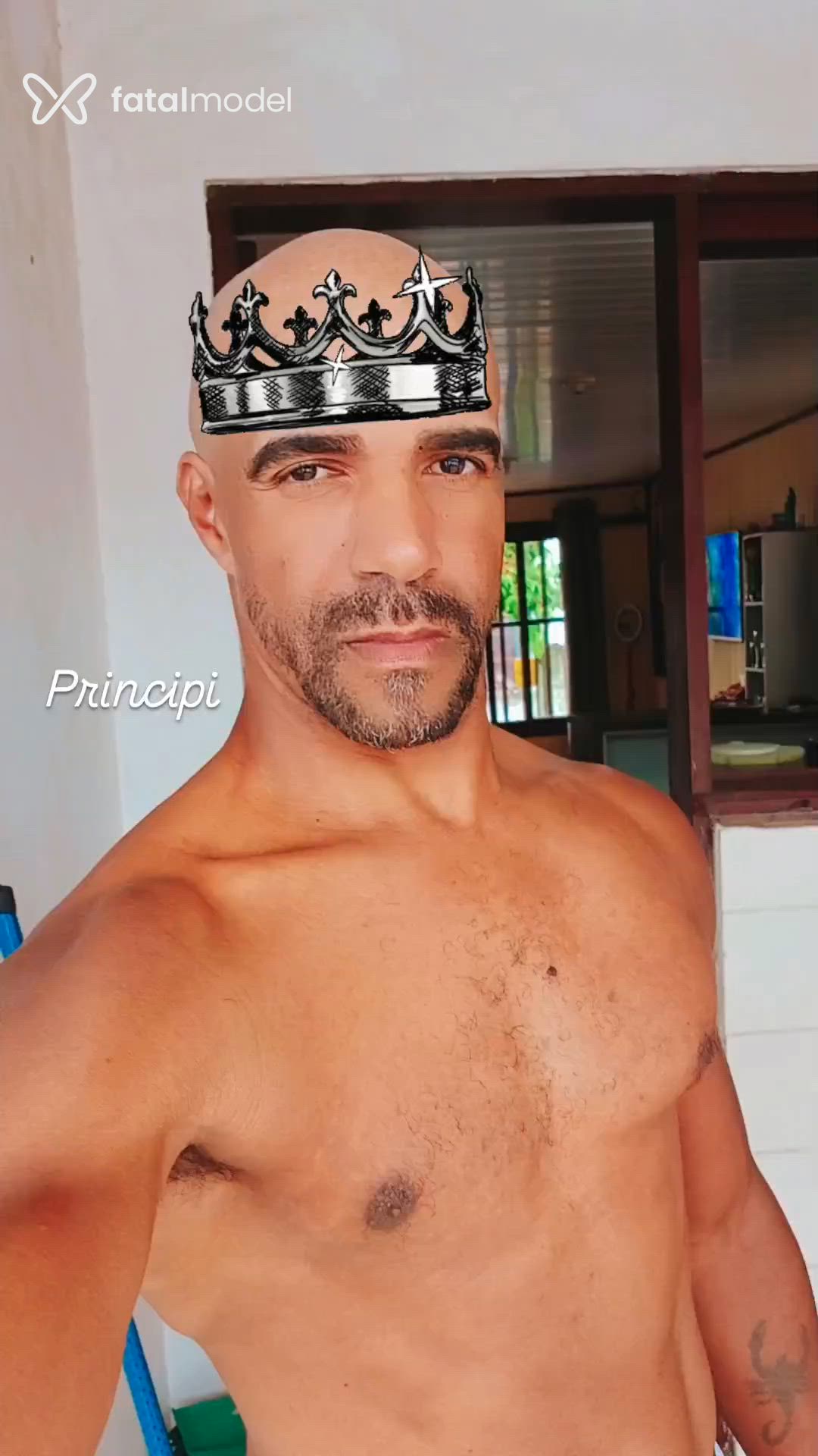Acompanhante homem morena (o) de olhos castanhos - Oliver