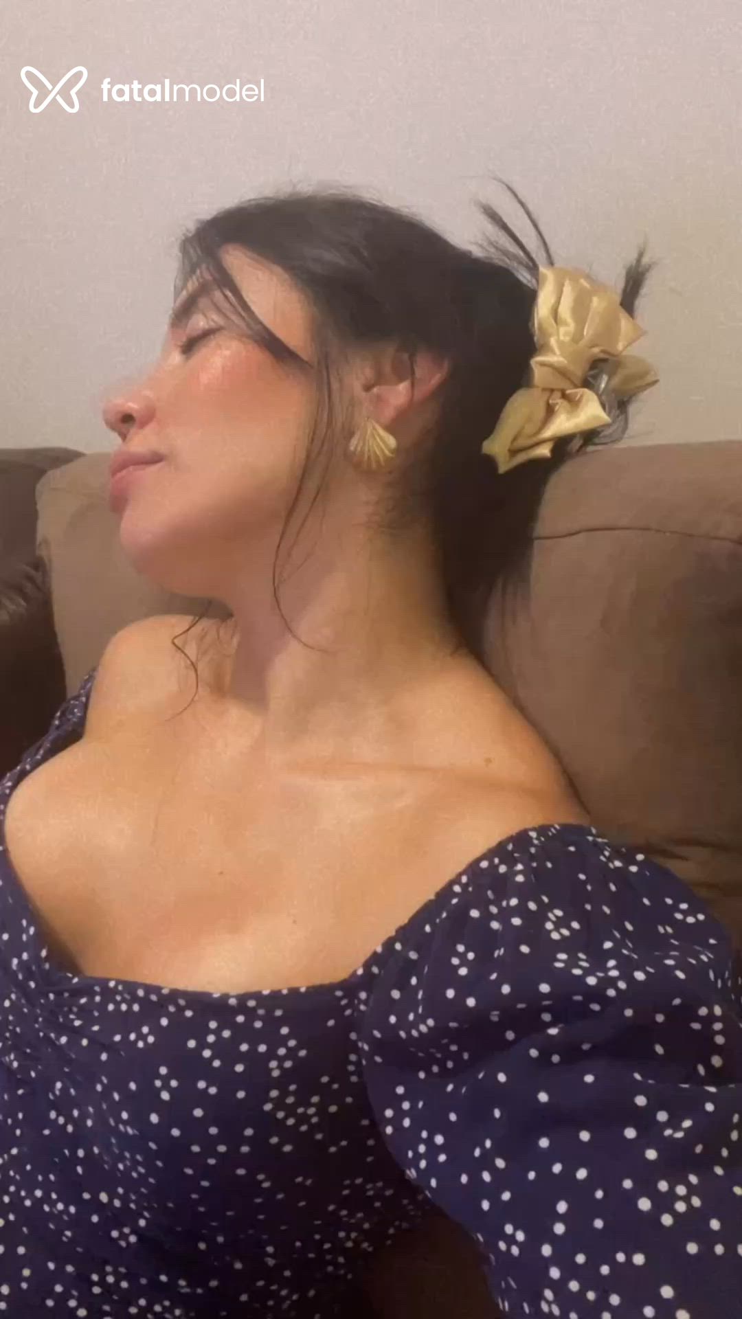 Acompanhante mulher morena (o) de olhos castanhos - Cecília Acompanhante mulher morena (o) de olhos castanhos - Cecília
