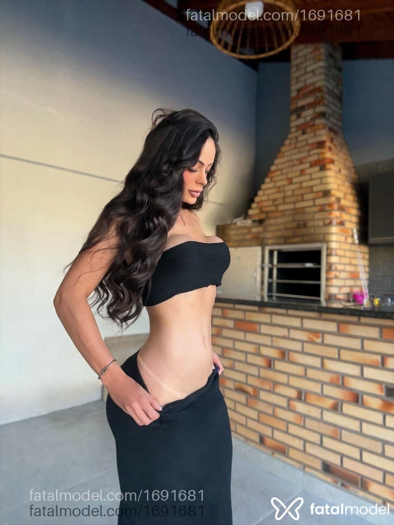 Acompanhante mulher trans morena (o) de olhos castanhos - Ana Julia Acompanhante mulher trans morena (o) de olhos castanhos - Ana Julia