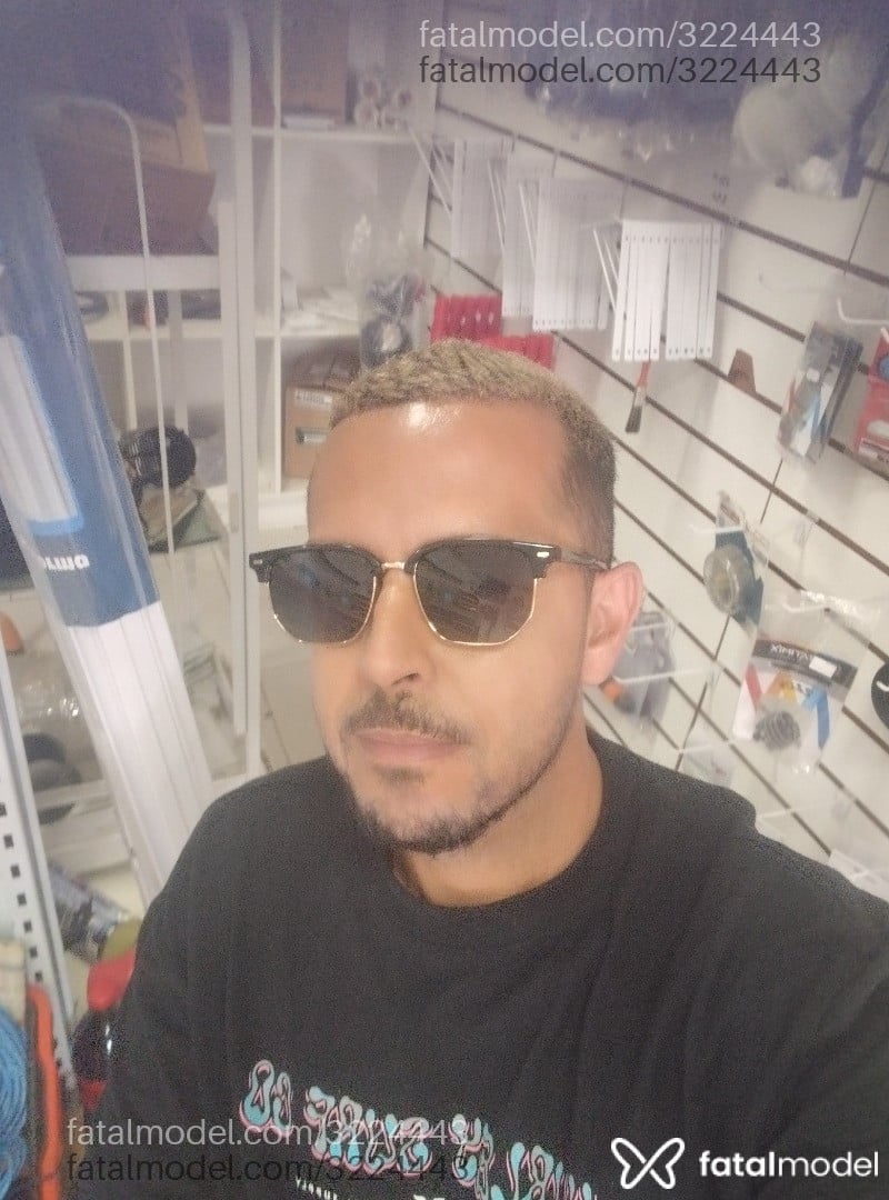 Acompanhante homem com cabelo castanho de olhos castanhos - Vemgozar