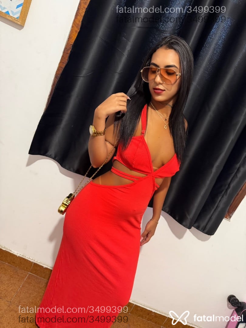 Acompanhante mulher morena (o) de olhos castanhos - Melissa