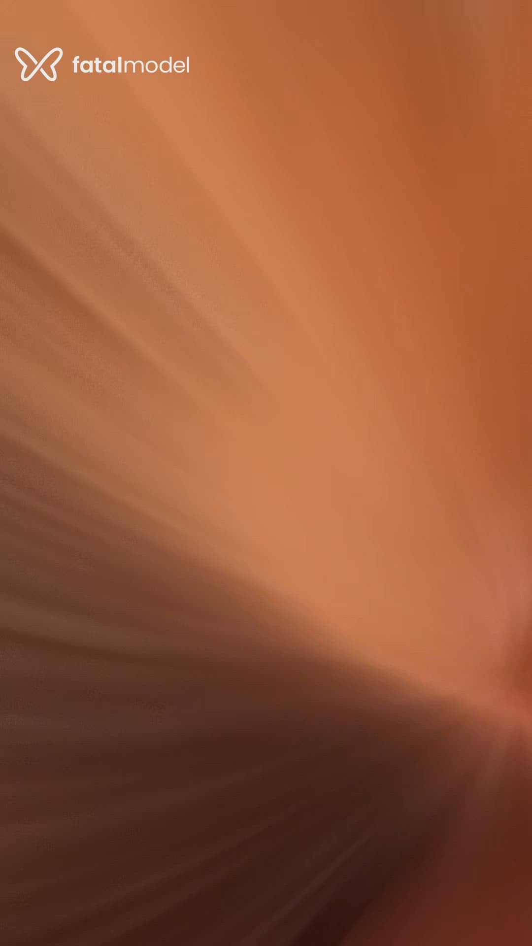 Acompanhante mulher morena (o) de olhos castanhos - Ohana