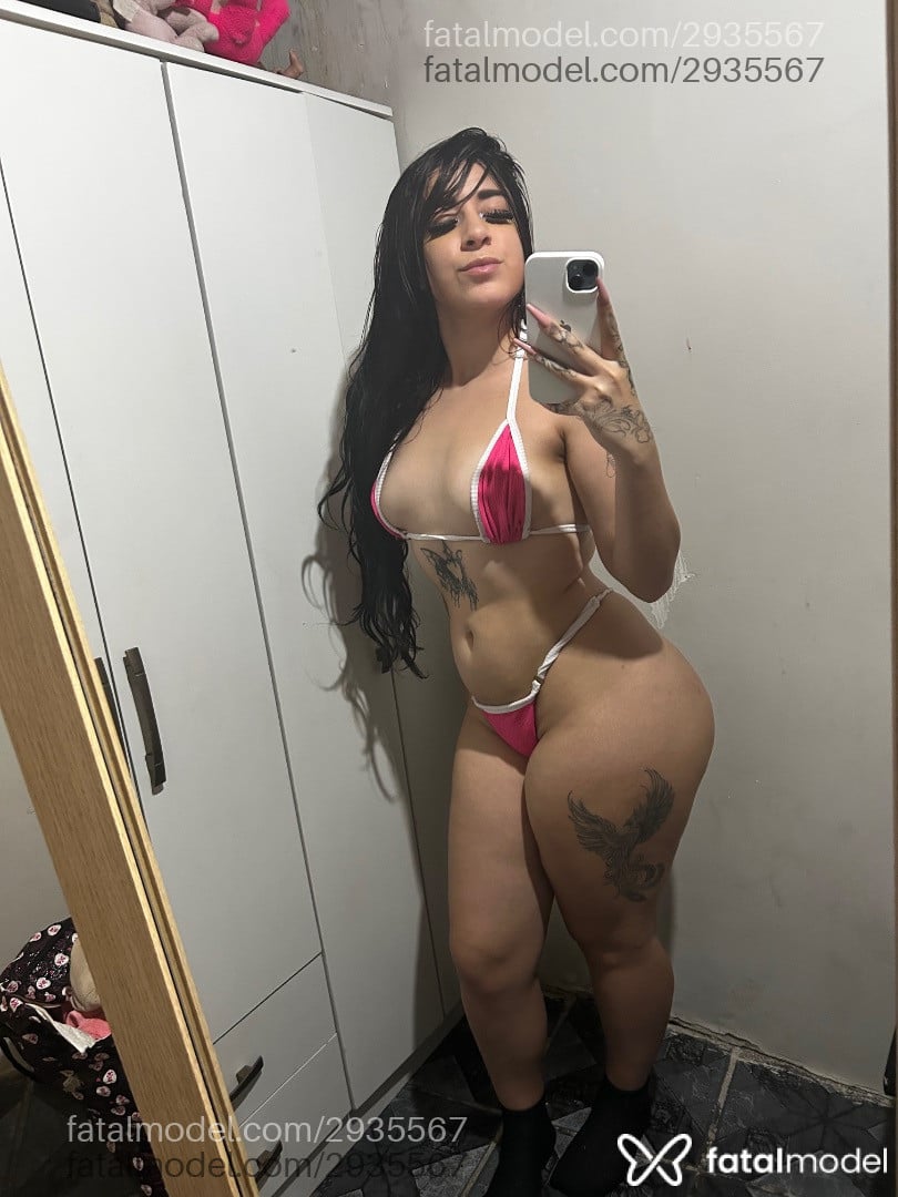 Acompanhante mulher morena (o) de olhos castanhos - Nickzinha