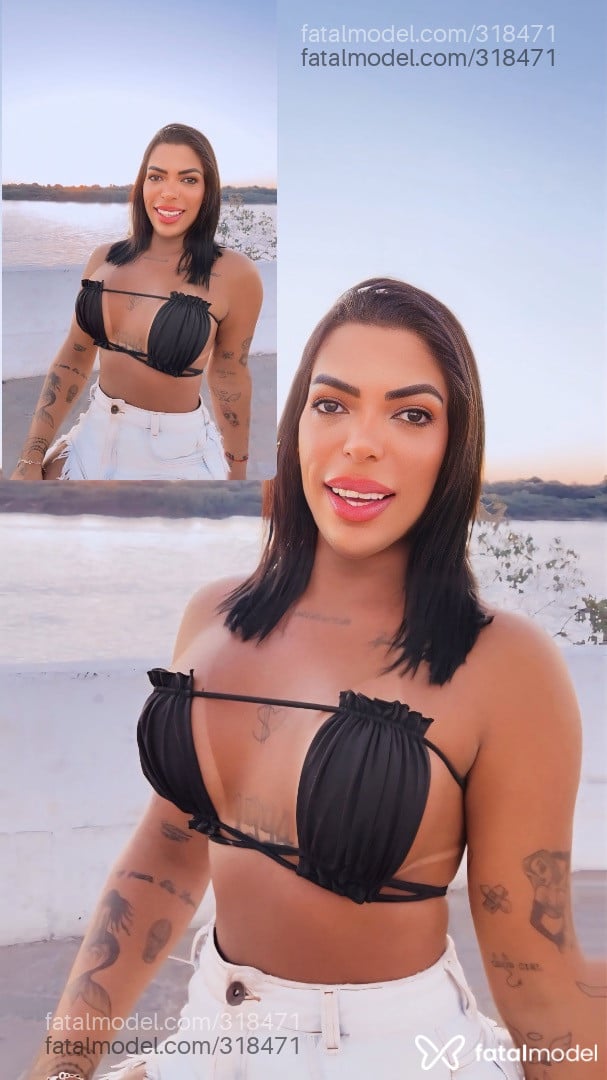 Acompanhante travesti com cabelo castanho de olhos castanhos - Isis Uva