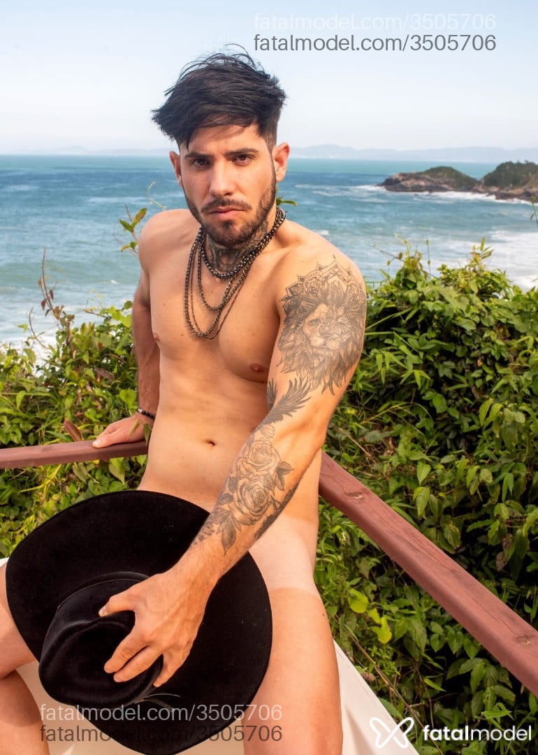 Acompanhante homem morena (o) de olhos castanhos - Jhon Prado Acompanhante homem morena (o) de olhos castanhos - Jhon Prado