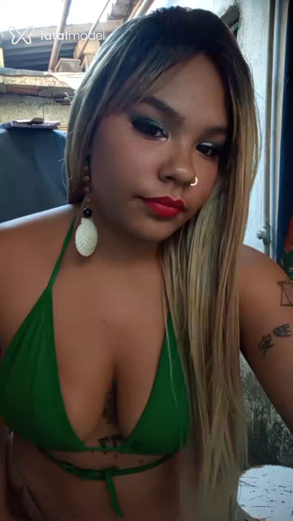 Acompanhante mulher morena (o) de olhos castanhos - Degustadora Ayla Acompanhante mulher morena (o) de olhos castanhos - Degustadora Ayla