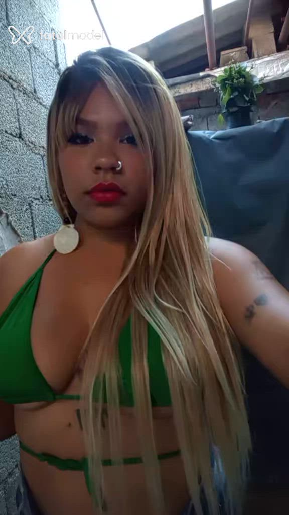 Acompanhante mulher morena (o) de olhos castanhos - Degustadora Ayla Acompanhante mulher morena (o) de olhos castanhos - Degustadora Ayla