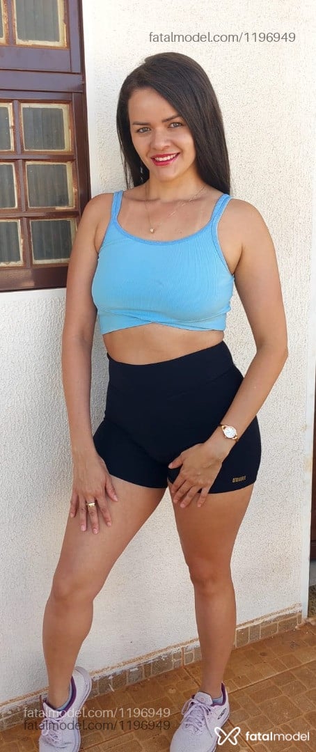 Acompanhante mulher loira (o) de olhos azuis - YSA MODELLO