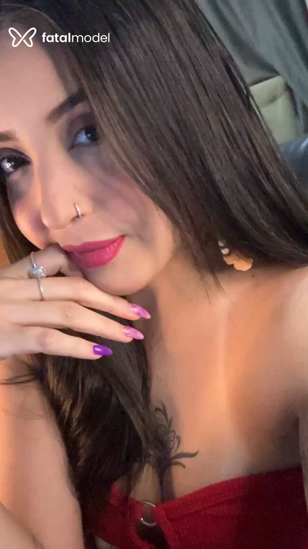 Acompanhante mulher morena (o) de olhos castanhos - Lua Brito