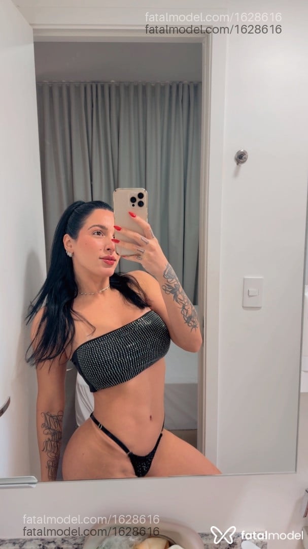 Acompanhante mulher morena (o) de olhos castanhos - THAIS VARGAS