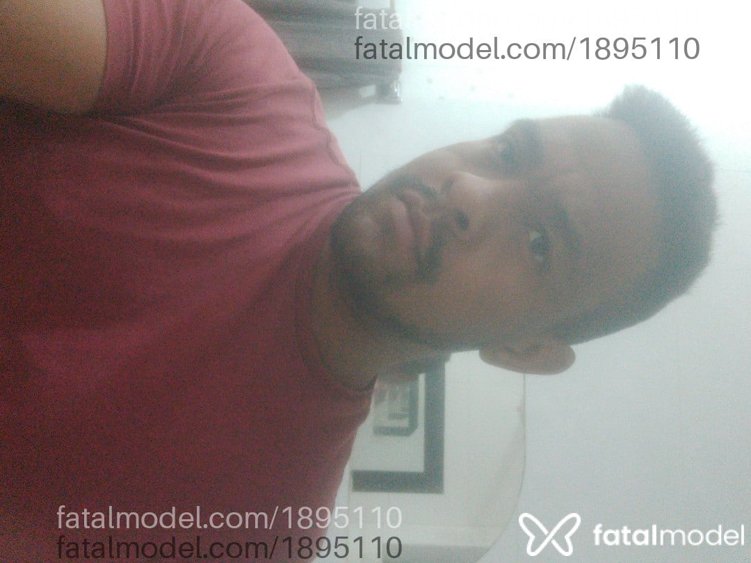 Acompanhante homem morena (o) de olhos pretos - Neguinho
