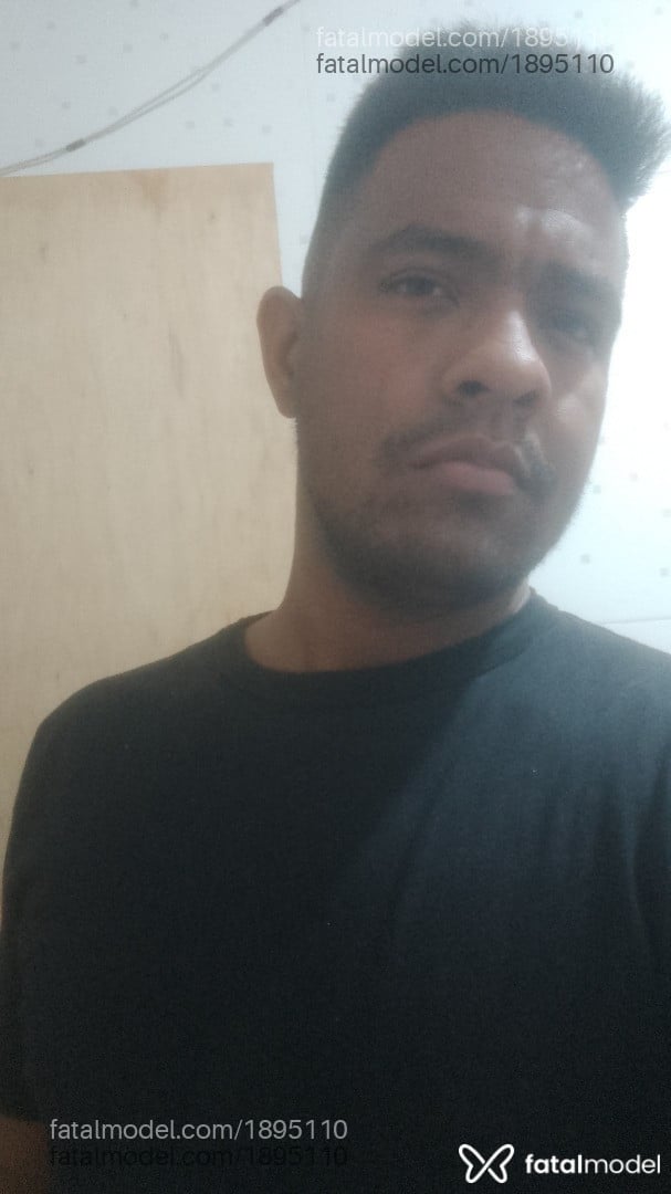 Acompanhante homem morena (o) de olhos pretos - Neguinho