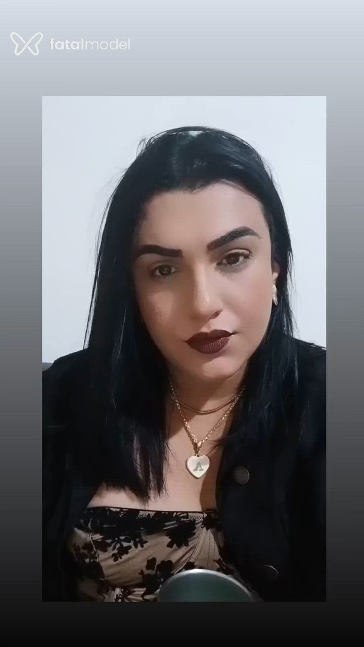 Acompanhante travesti morena (o) de olhos pretos - Allanna Acompanhante travesti morena (o) de olhos pretos - Allanna