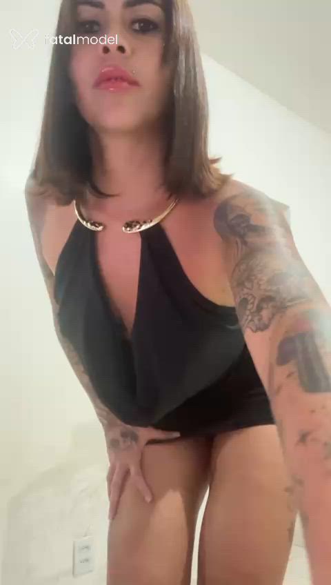 Acompanhante mulher ruiva (o) de olhos castanhos - Taínah Manauara