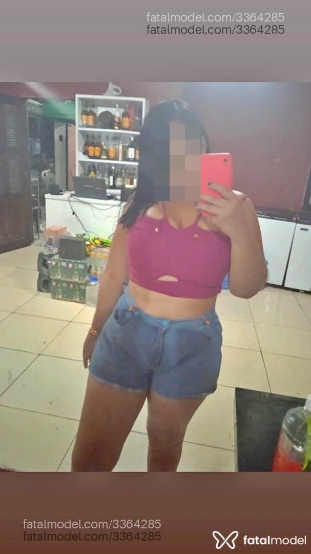 Acompanhante mulher morena (o) de olhos castanhos - Melissalaura