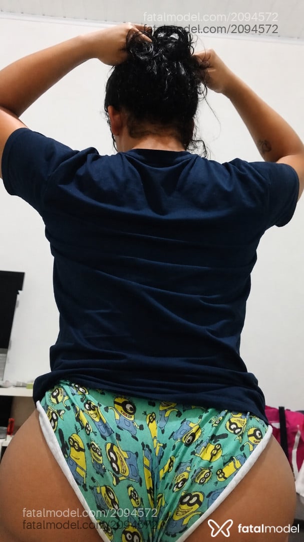 Acompanhante mulher trans loira (o) de olhos pretos - Angel Gabriele