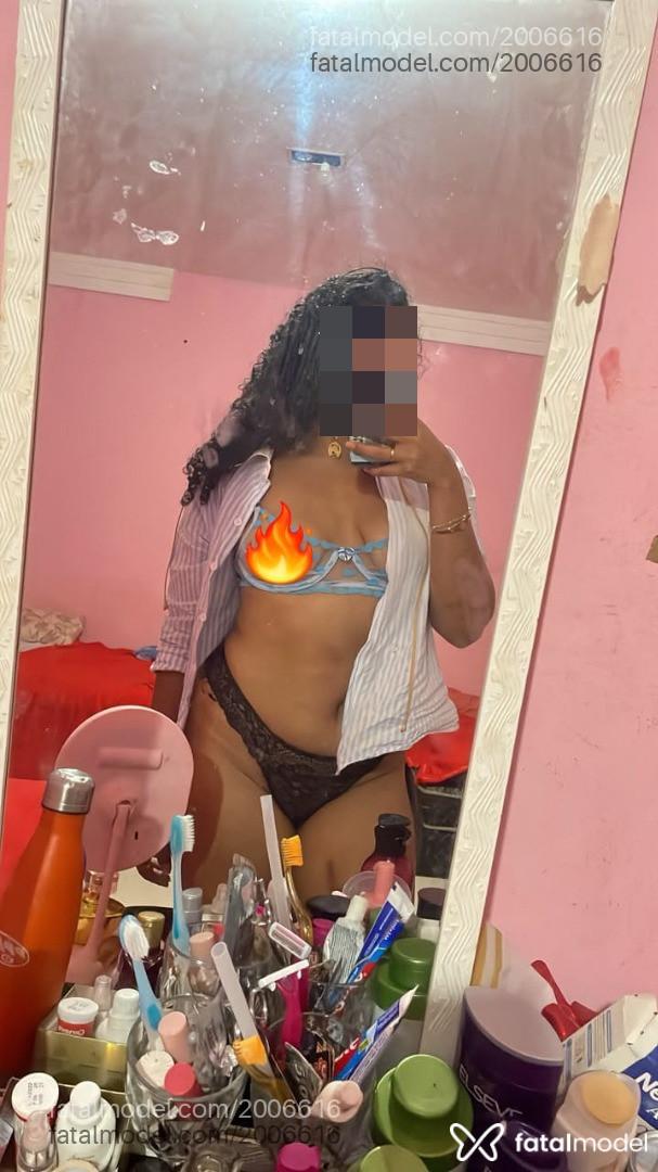 Acompanhante mulher morena (o) de olhos cinza - Olivia Alencar