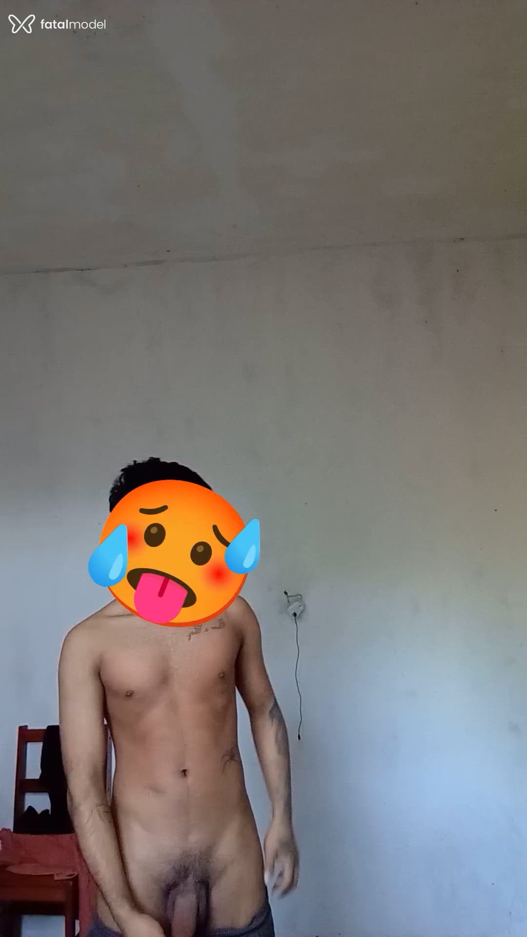 Acompanhante homem morena (o) de olhos pretos - Paulo