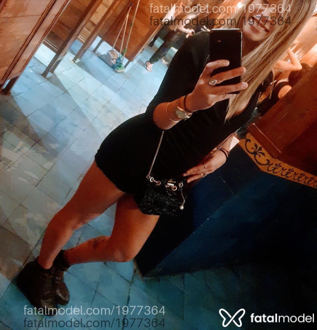 Acompanhante mulher loira (o) de olhos castanhos - GABY SANTANA