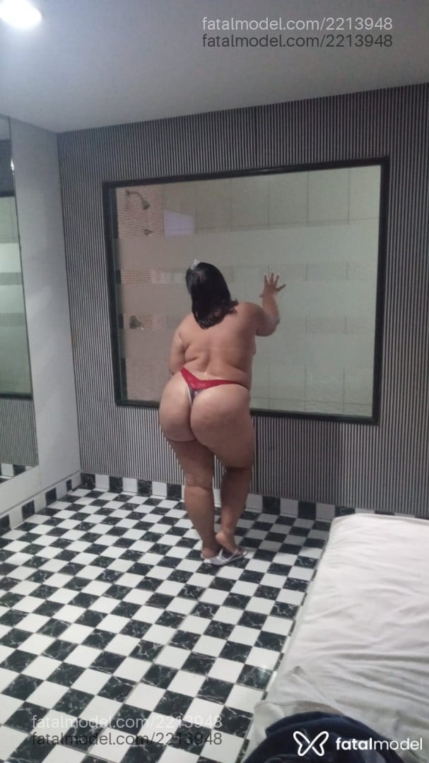Acompanhante mulher com cabelo castanho de olhos pretos - Taty