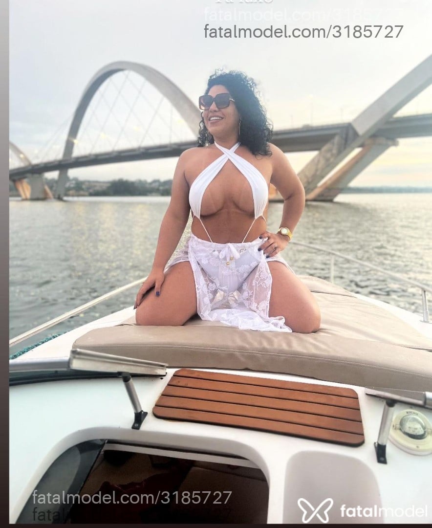 Acompanhante mulher trans morena (o) de olhos castanhos - Cibele Lima Acompanhante mulher trans morena (o) de olhos castanhos - Cibele Lima