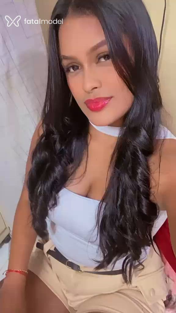 Acompanhante mulher morena (o) de olhos castanhos - Milly