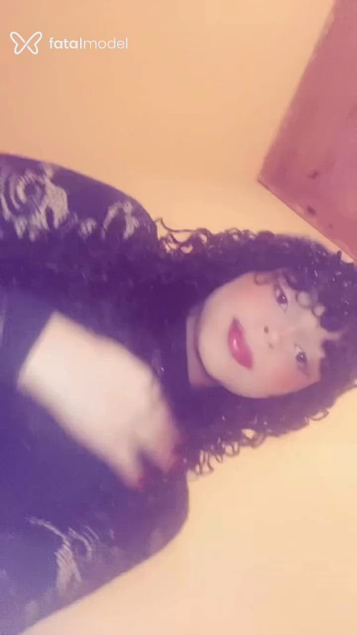 Acompanhante mulher trans morena (o) de olhos castanhos - Larissa Muniz