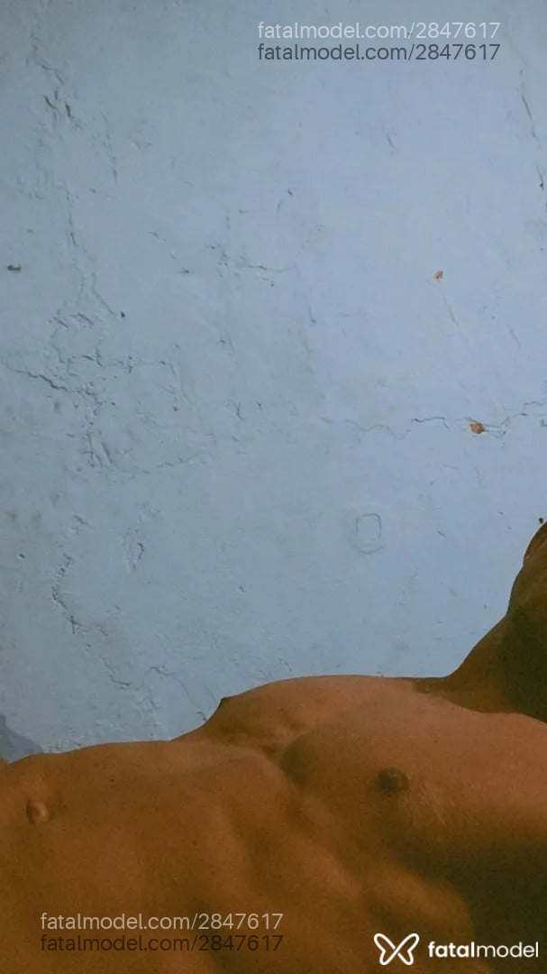 Acompanhante homem morena (o) de olhos pretos - Neguin