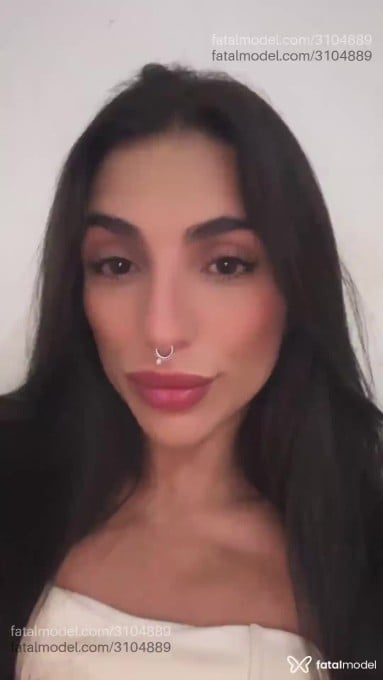 Acompanhante mulher morena (o) de olhos pretos - Paolla Drumond Acompanhante mulher morena (o) de olhos pretos - Paolla Drumond