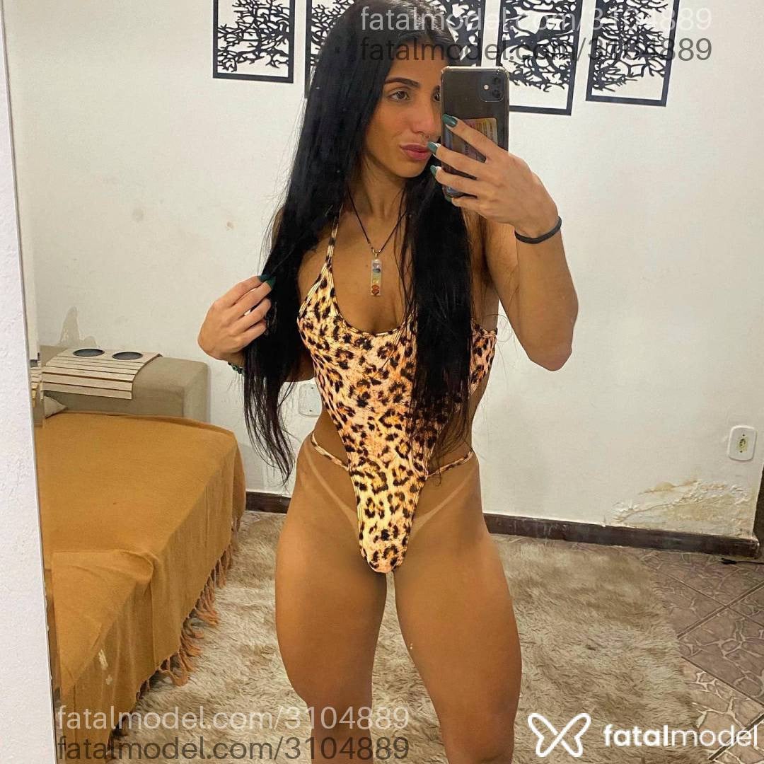 Acompanhante mulher morena (o) de olhos pretos - Paolla Drumond