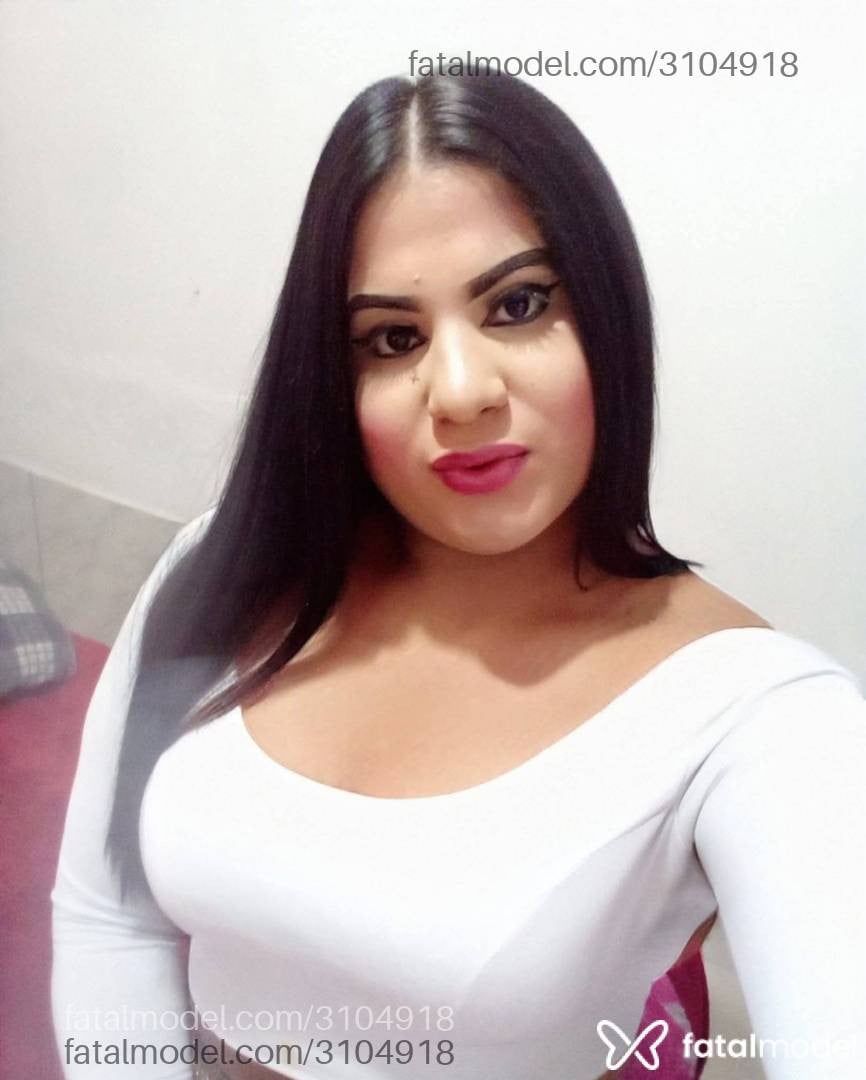 Acompanhante mulher trans morena (o) de olhos pretos - Cabalona Guerra