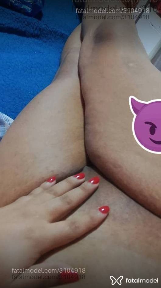 Acompanhante mulher trans morena (o) de olhos pretos - Cabalona Guerra