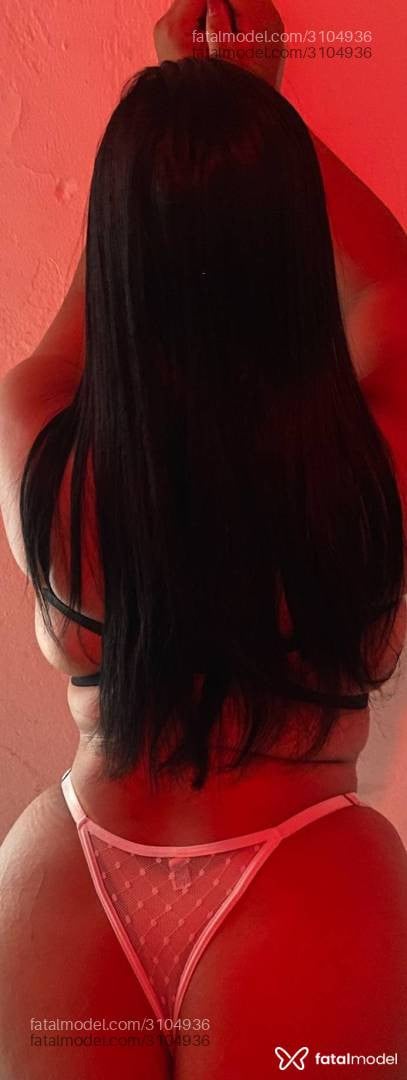Acompanhante mulher morena (o) de olhos castanhos - Nayara Silva