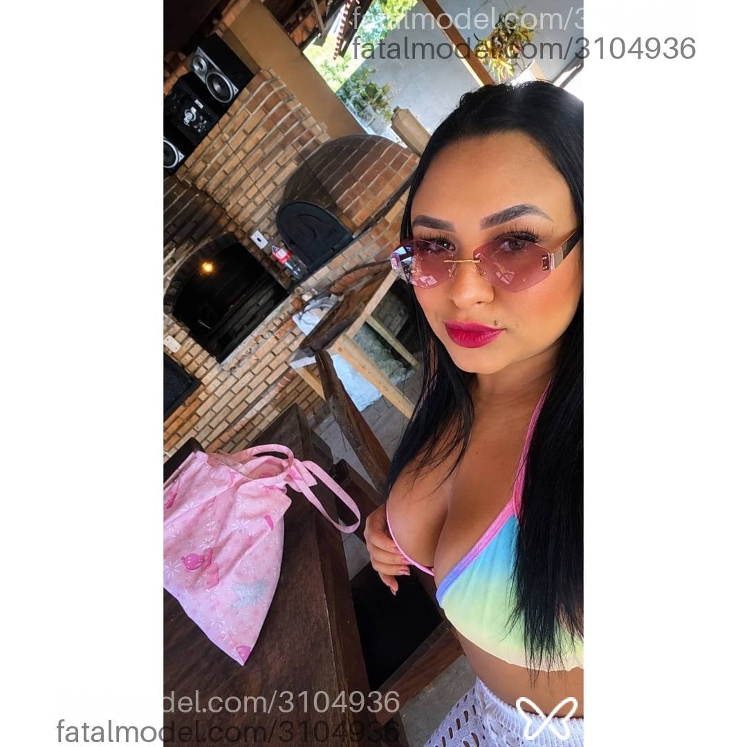 Acompanhante mulher morena (o) de olhos castanhos - Nayara Silva
